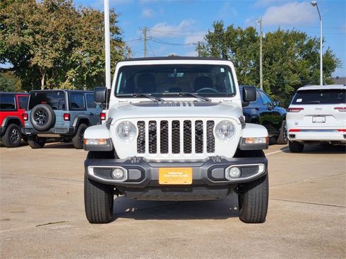 Certified 2023 Jeep Gladiator Sport image 2