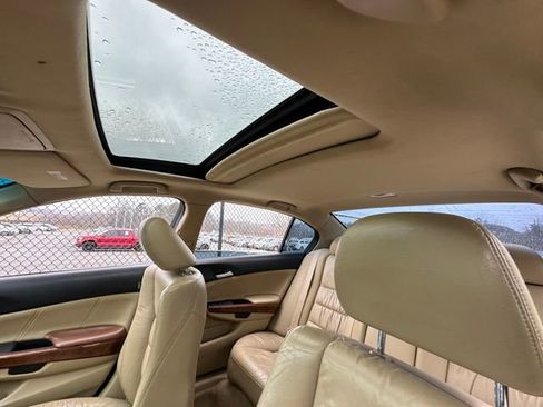 Used 2011 Honda Accord EX-L image 27