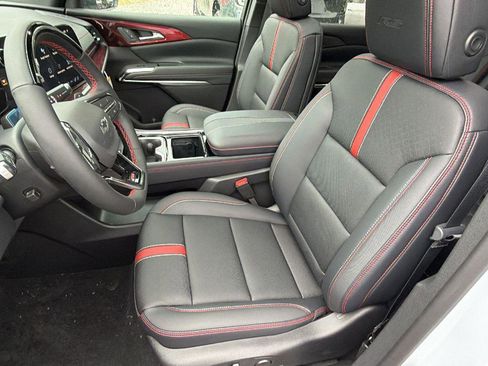 New 2026 Chevrolet Traverse RS FWD image 4