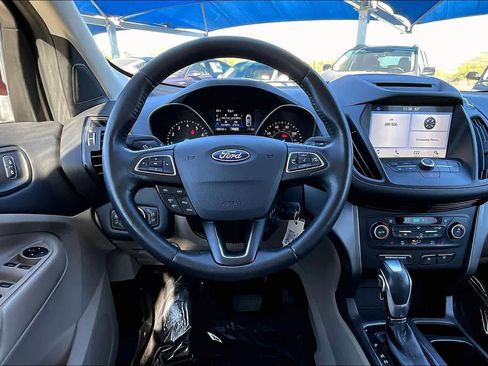 Used 2018 Ford Escape SEL image 5