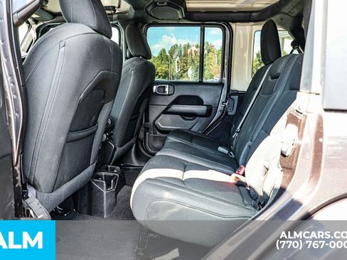 Used 2021 Jeep Wrangler Unlimited Sahara image 21