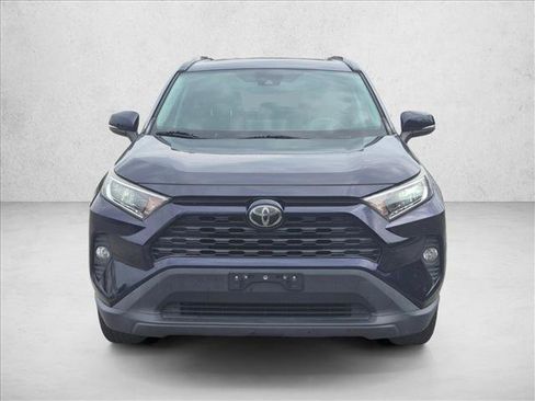 Used 2019 Toyota RAV4 XLE AWD/4WD image 2