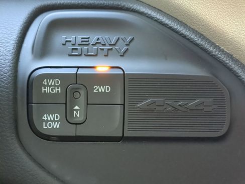 Used 2024 RAM 2500 Laramie w/ Safety Group AWD/4WD image 63