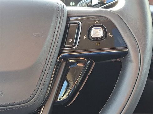 Used 2023 Lincoln Aviator Reserve w/ Equipment Group 201A image 19