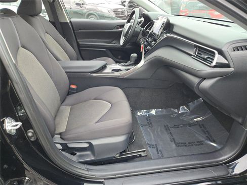 Used 2024 Toyota Camry LE image 7