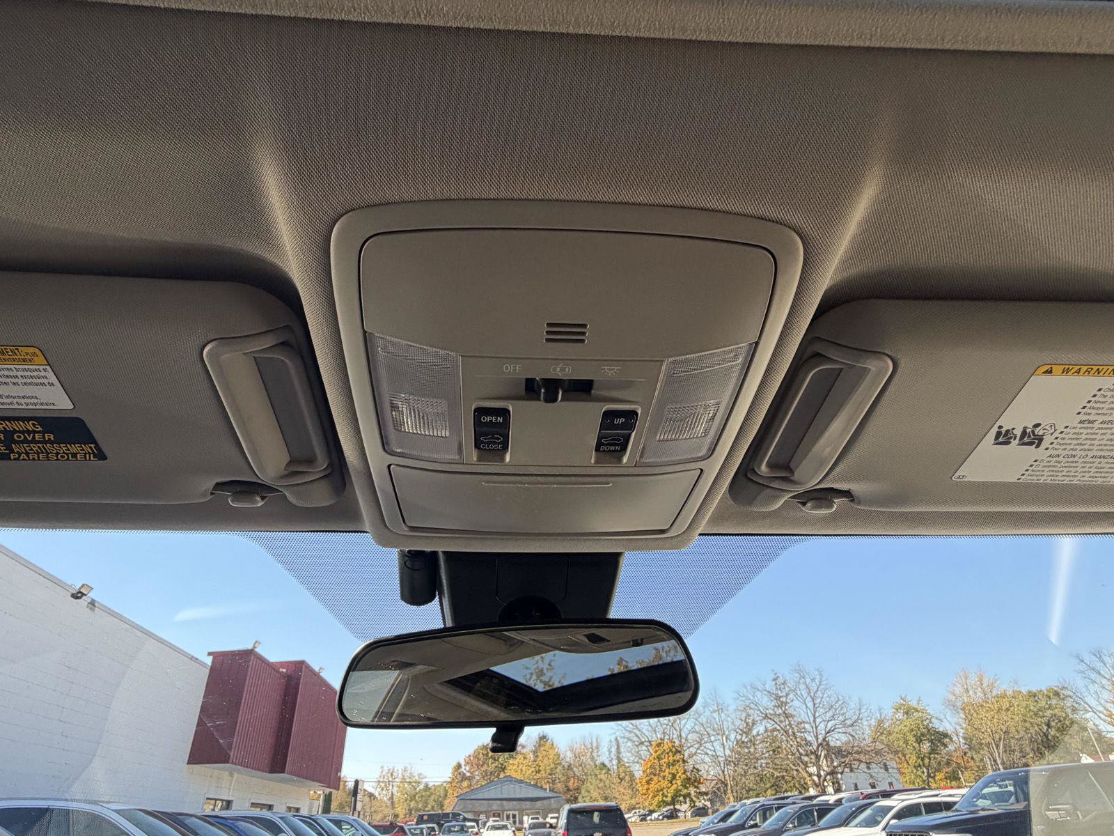 Used 2017 Toyota RAV4 XLE AWD/4WD image 21