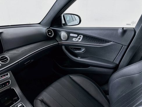 Used 2023 Mercedes-Benz E 350 Sedan image 26