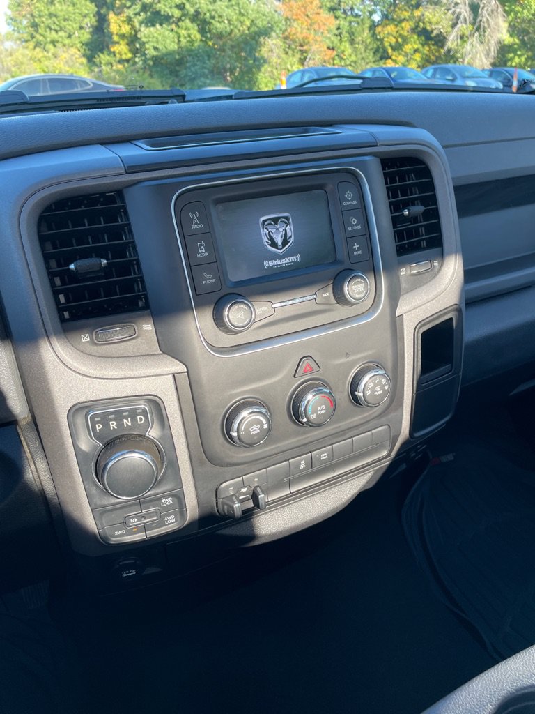 Used 2015 RAM 1500 Express AWD/4WD image 13
