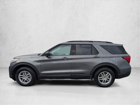 New 2026 Ford Explorer Active image 5