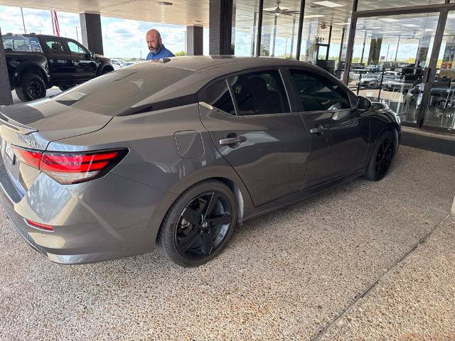 Used 2021 Nissan Sentra SR FWD image 3