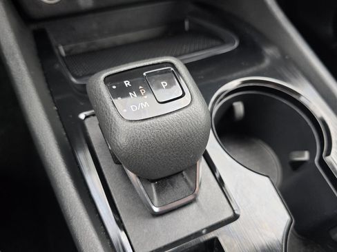 Used 2023 Nissan Rogue SV AWD/4WD image 28