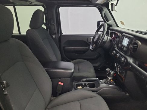 Used 2018 Jeep Wrangler Unlimited Sport S AWD/4WD image 21