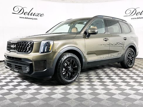 Used 2024 Kia Telluride SX X-Pro image 3