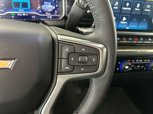 Used 2023 Chevrolet Silverado 1500 LT image 16