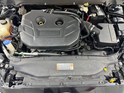 Used 2018 Ford Fusion SE w/ Fusion SE Technology Package image 30