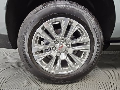 New 2025 GMC Yukon XL Denali w/ Sun & Power Step Package image 54