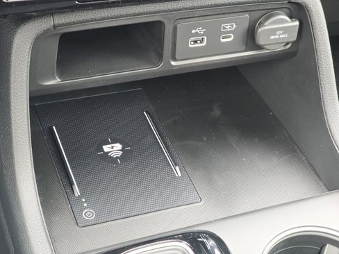 New 2025 Honda Pilot Touring image 9