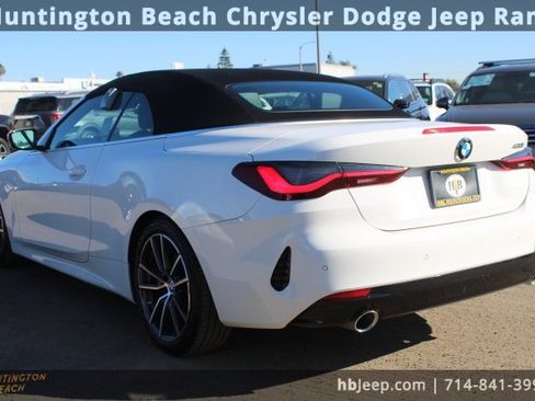 Used 2024 BMW 430i Convertible image 3