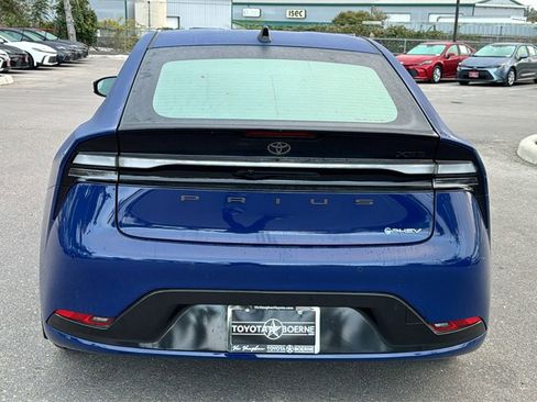 New 2026 Toyota Prius Plug-In Hybrid image 7