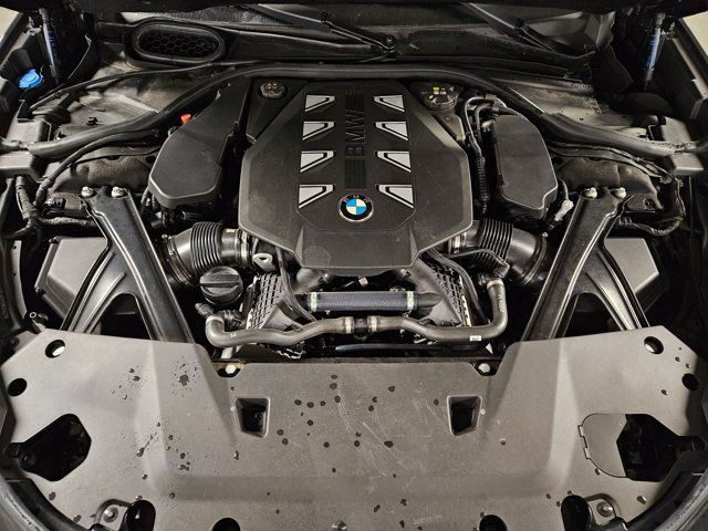 Certified 2023 BMW 760i xDrive AWD/4WD image 23