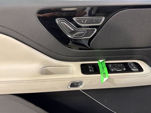 New 2026 Lincoln Aviator 2WD image 11