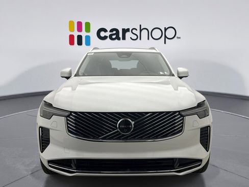 Used 2025 Volvo XC90 B6 Plus image 8