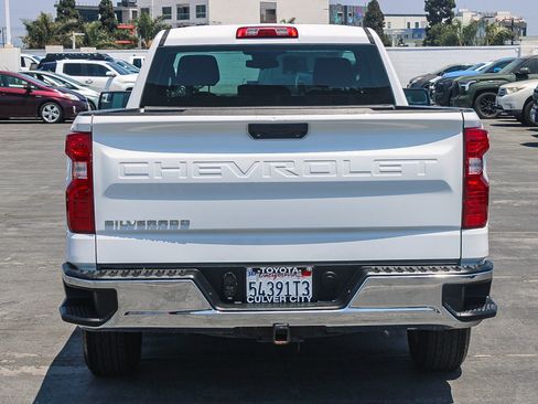 Used 2022 Chevrolet Silverado 1500 W/T RWD image 8