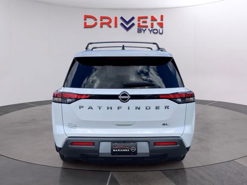 New 2026 Nissan Pathfinder SL image 4