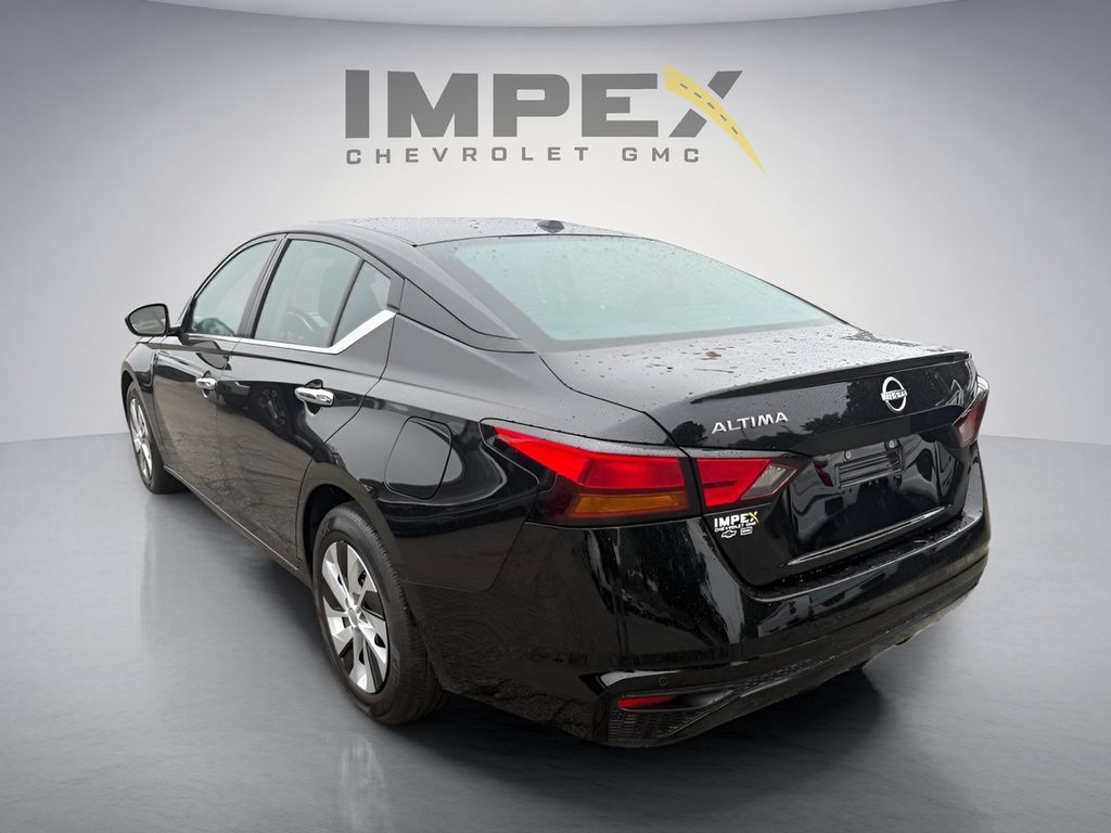 Used 2025 Nissan Altima 2.5 S FWD image 5