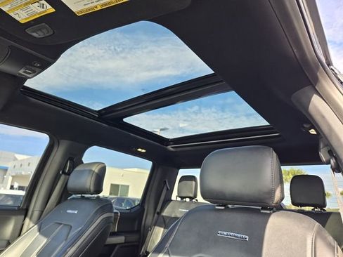 Used 2017 Ford F250 Platinum w/ Platinum Ultimate Package image 21