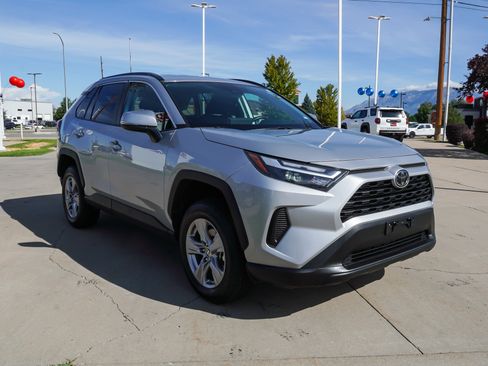 Certified 2025 Toyota RAV4 XLE AWD/4WD image 2