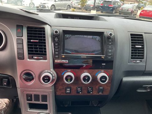 Used 2013 Toyota Tundra Platinum AWD/4WD image 24