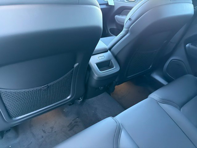 New 2027 Volvo XC60 B5 Plus AWD/4WD image 8