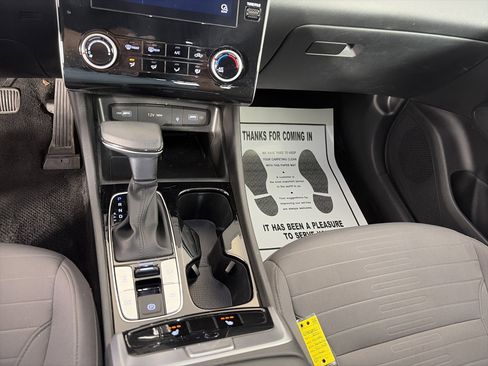 Certified 2022 Hyundai Santa Cruz SEL w/ Activity Package AWD/4WD image 25