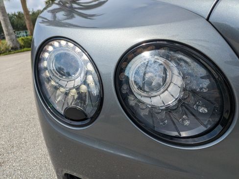 Used 2018 Bentley Flying Spur S W12 AWD/4WD image 14