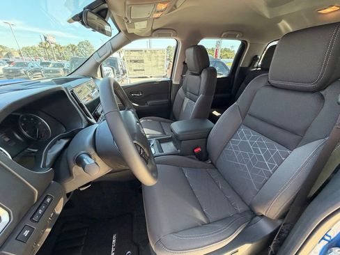 New 2026 Nissan Frontier SV image 9