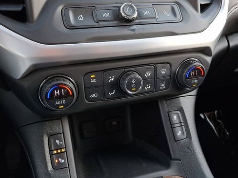 Used 2019 GMC Acadia SLE w/ Driver Alert Package I image 15