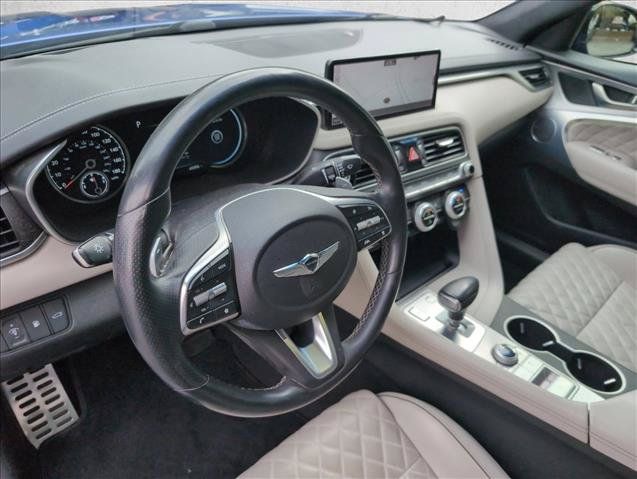 Used 2022 Genesis G70 3.3T RWD image 9