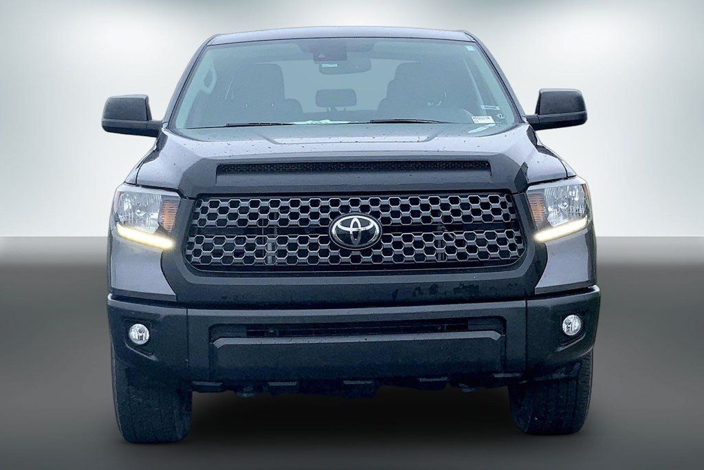 Used 2021 Toyota Tundra SR5 w/ SR5 Upgrade Package AWD/4WD image 7