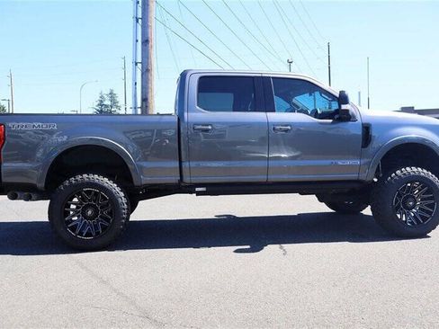 Used 2022 Ford F250 Lariat w/ Tremor Off-Road Package AWD/4WD image 7