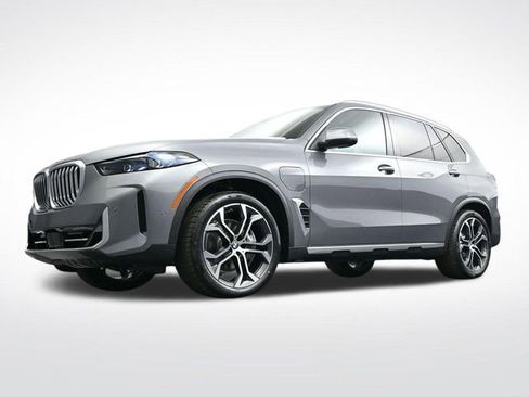 New 2026 BMW X5 xDrive50e w/ Premium Package image 36