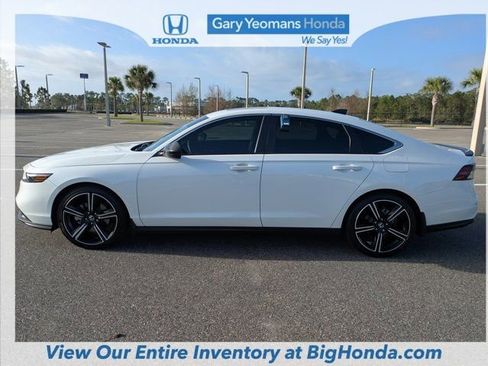 Used 2024 Honda Accord Sport image 13