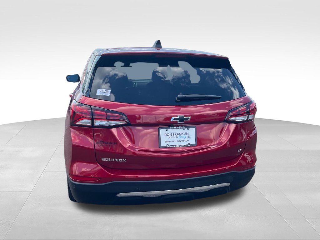 Used 2024 Chevrolet Equinox LT w/ LPO, Floor Liner Package FWD image 4