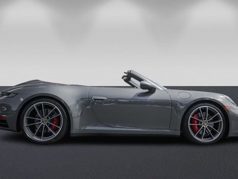 Used 2020 Porsche 911 Carrera 4S image 2