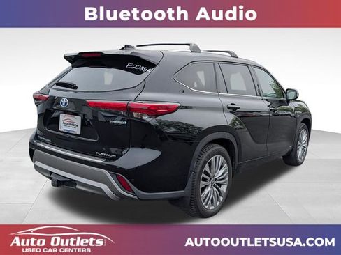 Used 2023 Toyota Highlander Platinum AWD/4WD image 7