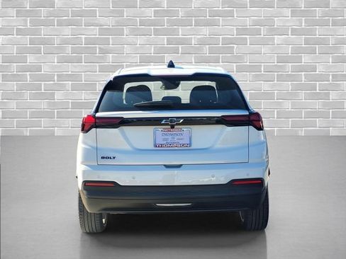 New 2027 Chevrolet Bolt LT w/ Comfort Package FWD image 5
