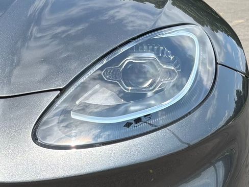 Used 2021 Aston Martin DBX AWD/4WD image 42
