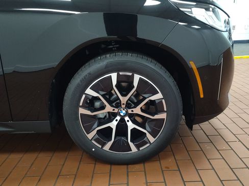 Used 2026 BMW X3 xDrive30i w/ Premium Package AWD/4WD image 11