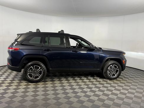 Certified 2023 Jeep Grand Cherokee Trailhawk AWD/4WD image 6