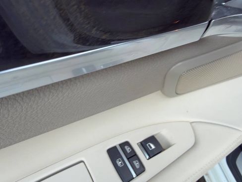 Used 2009 BMW 750Li image 27